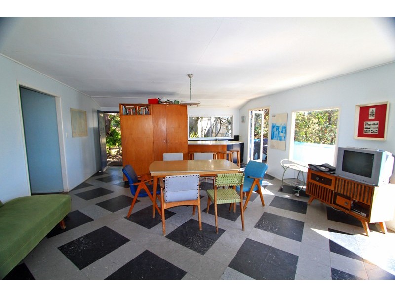 3 Midjimberry  Road, Point Lookout QLD 4183