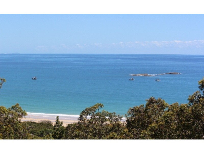 3 Cumming  Parade, Point Lookout QLD 4183