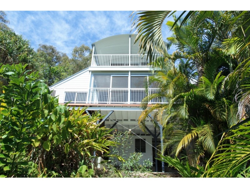 3 Donohue Street, Point Lookout QLD 4183