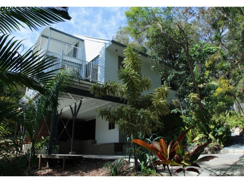 3 Donohue Street, Point Lookout QLD 4183