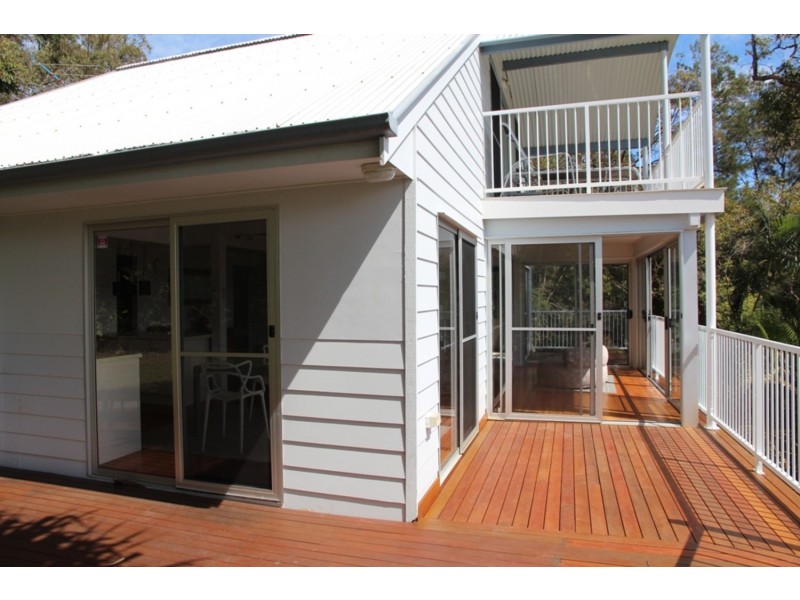 3 Donohue Street, Point Lookout QLD 4183