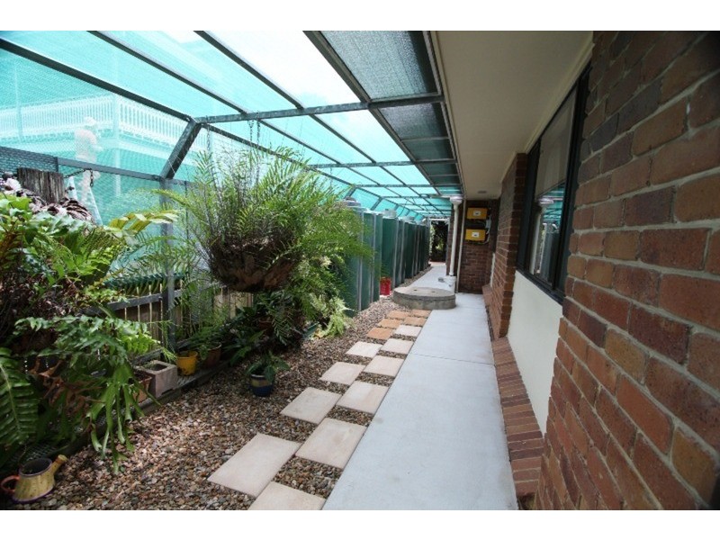 62 Kindara Street, Amity Point QLD 4183