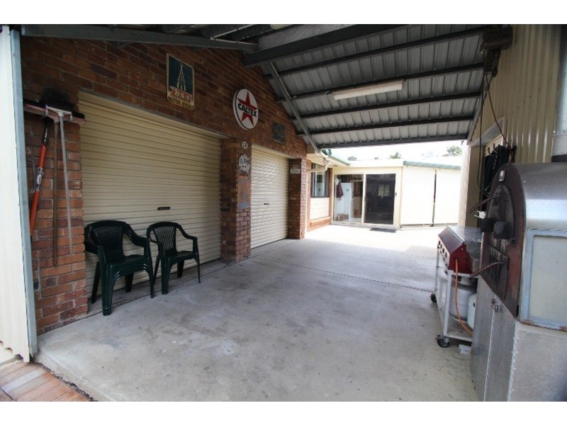 62 Kindara Street, Amity Point QLD 4183