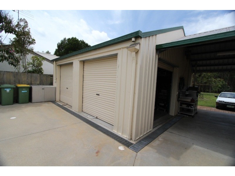 62 Kindara Street, Amity Point QLD 4183