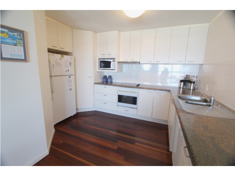8/6 Cumming Parade, Point Lookout QLD 4183