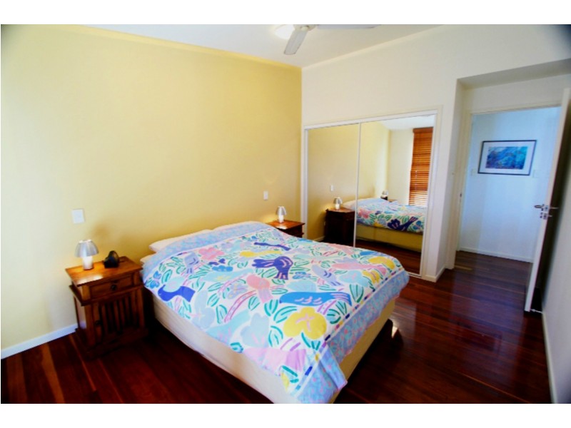 8/6 Cumming Parade, Point Lookout QLD 4183