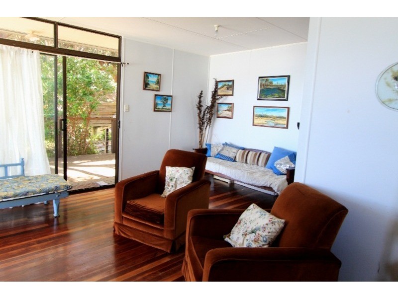 14 Merinda Crescent, Point Lookout QLD 4183