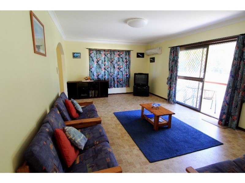 29 Ballow Street, Amity Point QLD 4183