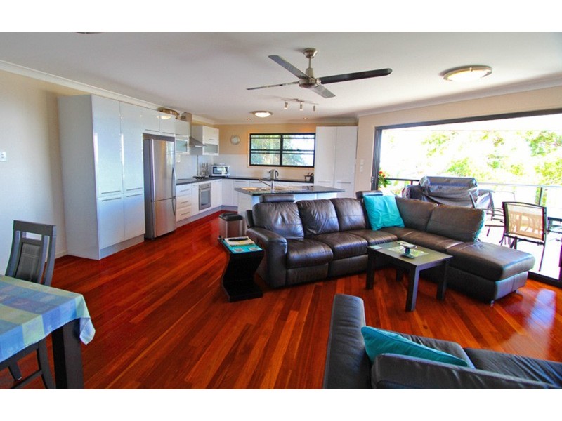 2/31 Cumming Parade, Point Lookout QLD 4183