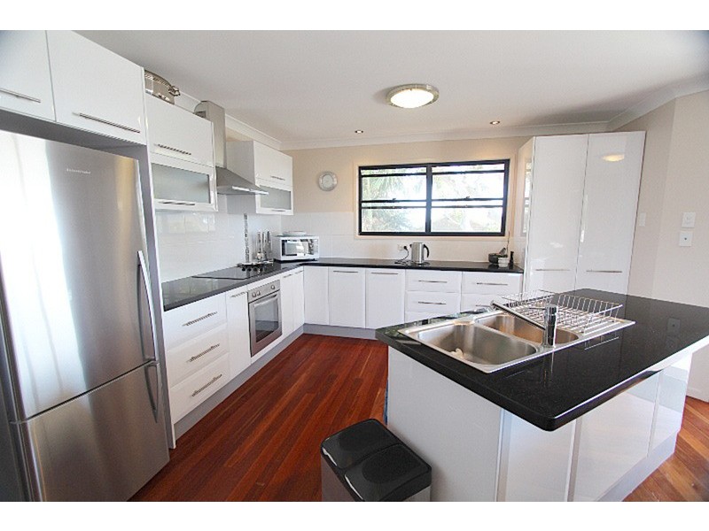 2/31 Cumming Parade, Point Lookout QLD 4183