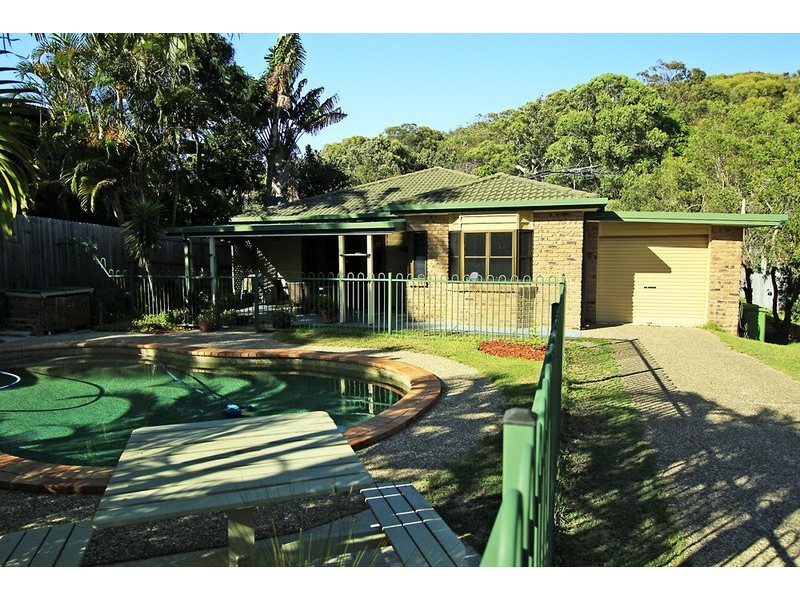 124 Tramican Street, Point Lookout QLD 4183