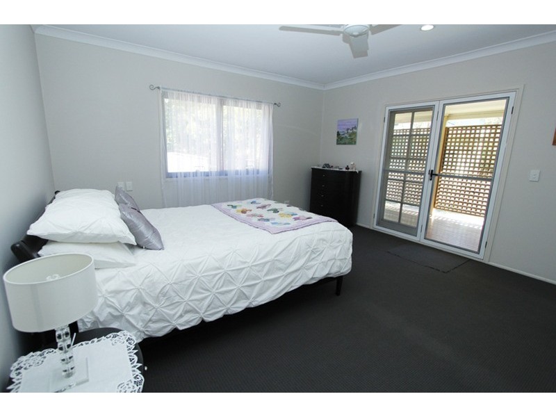 124 Tramican Street, Point Lookout QLD 4183