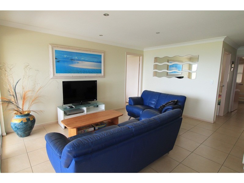 18/1-5 Samarinda Drive, Point Lookout QLD 4183