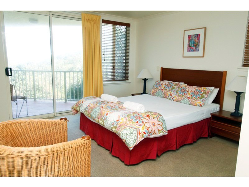 7/11-13 Samarinda Drive, Point Lookout QLD 4183