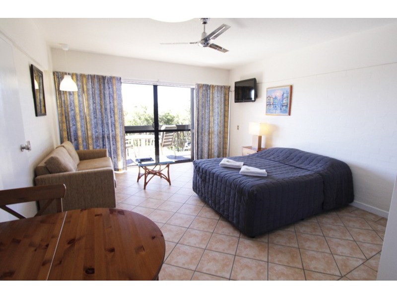 112 Dickson Way, Point Lookout QLD 4183