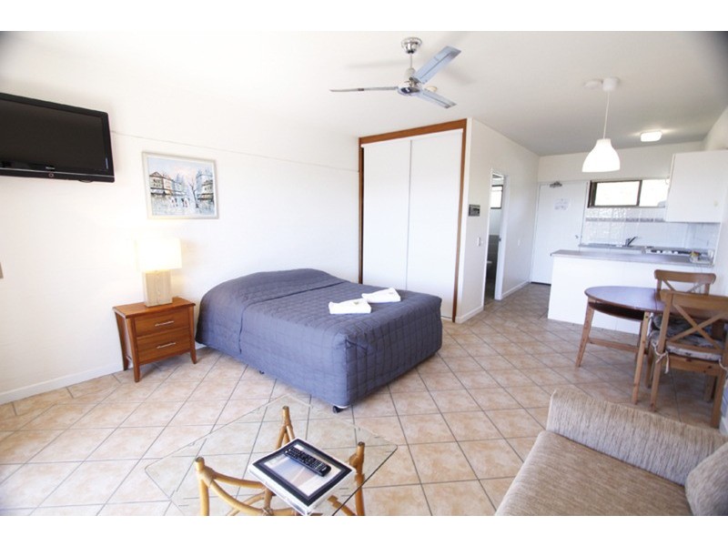 112 Dickson Way, Point Lookout QLD 4183