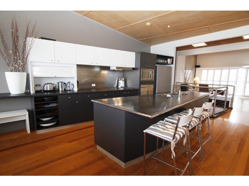 4/15-17 Mooloomba  Road, Point Lookout QLD 4183