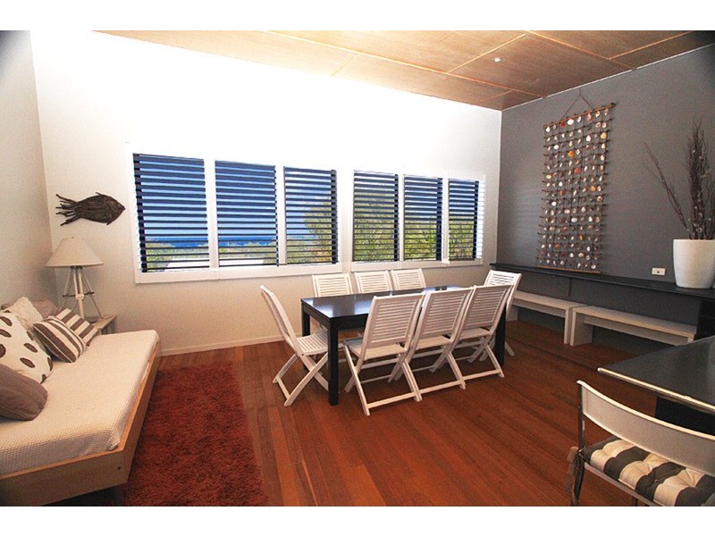 4/15-17 Mooloomba  Road, Point Lookout QLD 4183