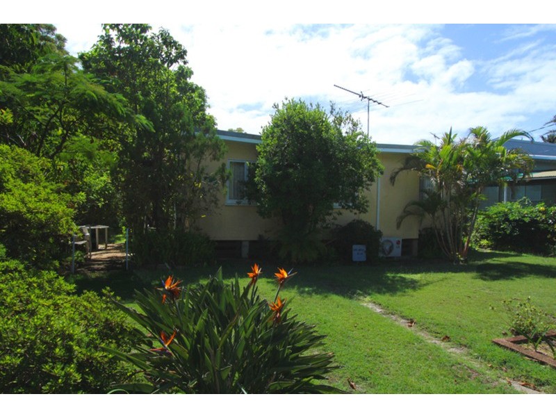 124 Dickson Way, Point Lookout QLD 4183