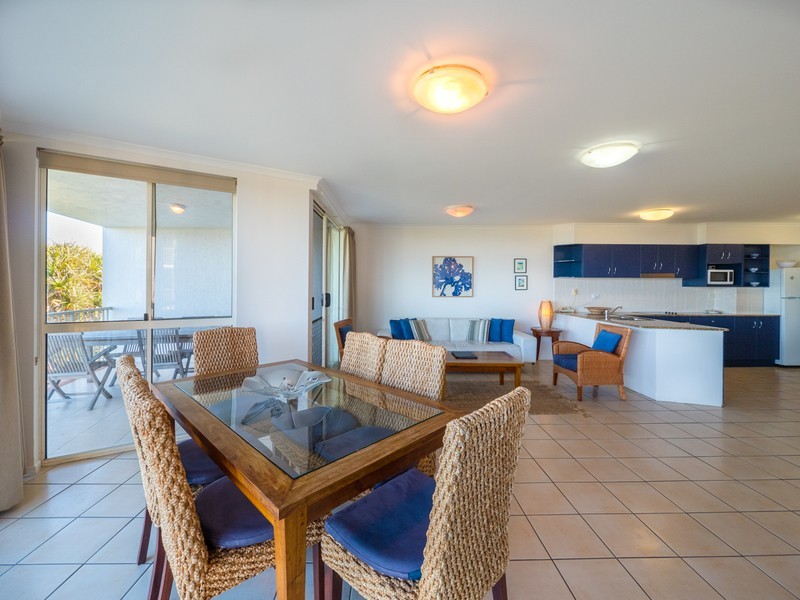 8/11-13 Samarinda Drive, Point Lookout QLD 4183