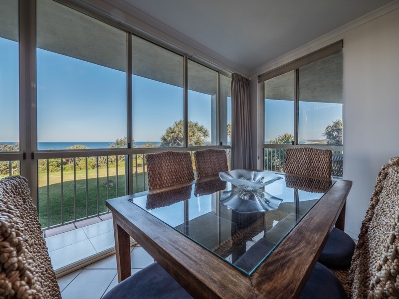 8/11-13 Samarinda Drive, Point Lookout QLD 4183