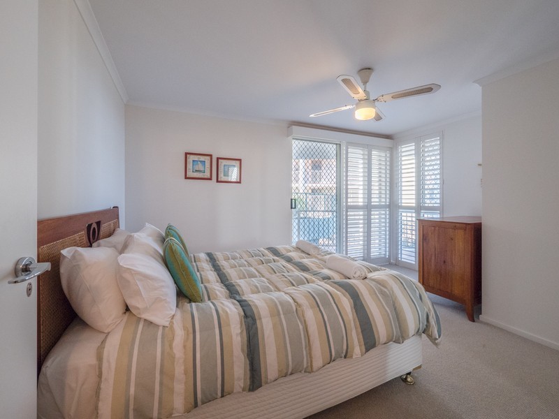 8/11-13 Samarinda Drive, Point Lookout QLD 4183