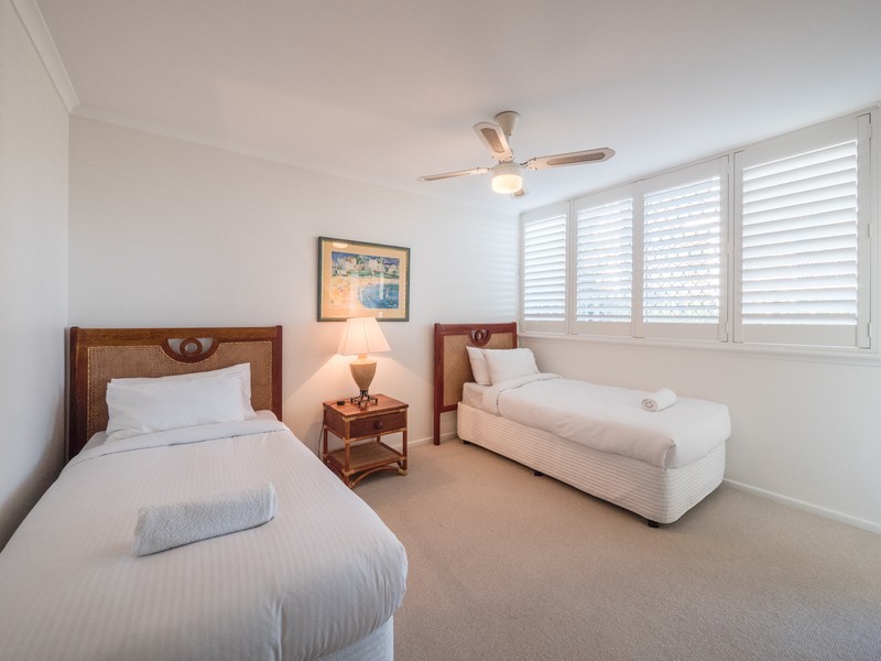 8/11-13 Samarinda Drive, Point Lookout QLD 4183