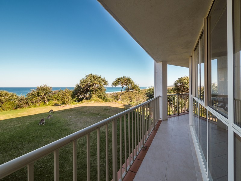 8/11-13 Samarinda Drive, Point Lookout QLD 4183