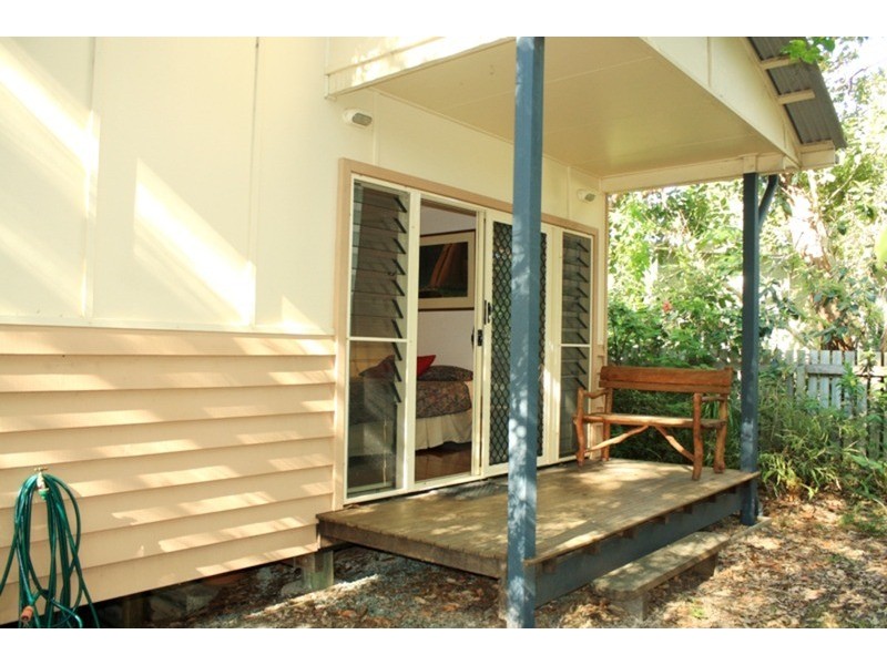 30 Bigoon Road, Point Lookout QLD 4183
