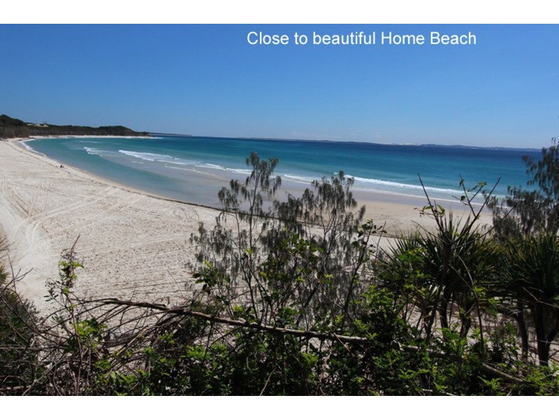 32 Cumming Parade, Point Lookout QLD 4183