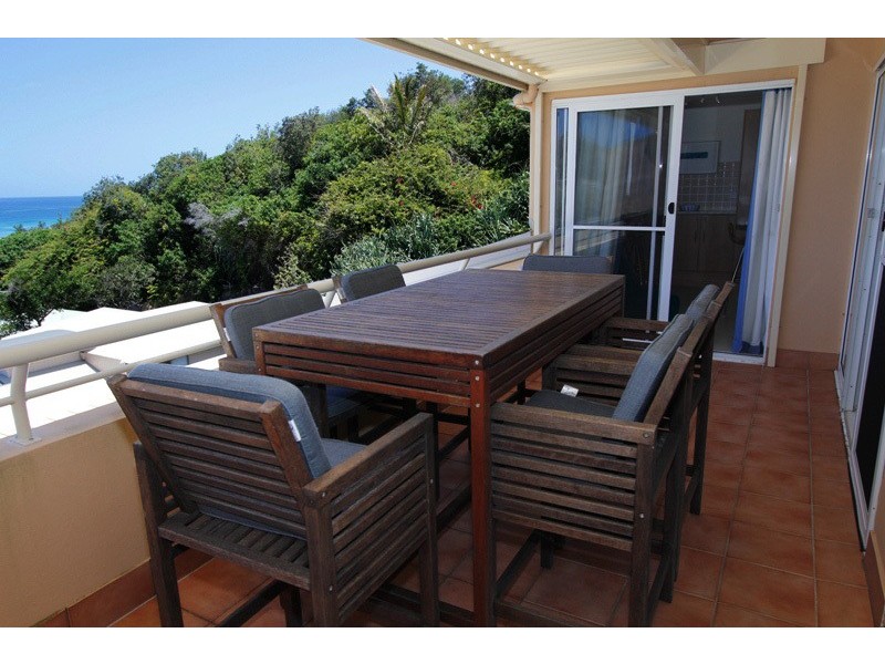 17/5 Samarinda Drive, Point Lookout QLD 4183