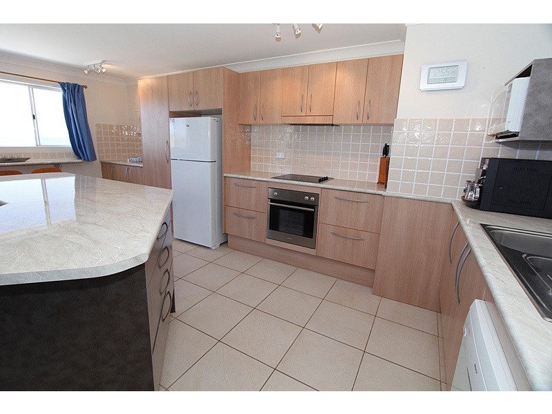 17/5 Samarinda Drive, Point Lookout QLD 4183