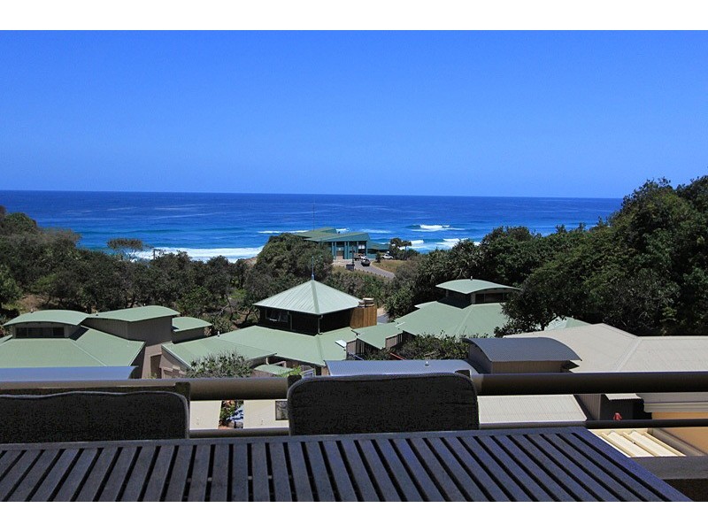 17/5 Samarinda Drive, Point Lookout QLD 4183