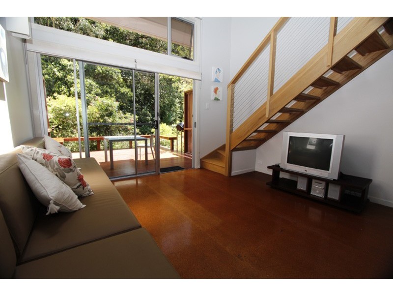 49 Dickson Way, Point Lookout QLD 4183