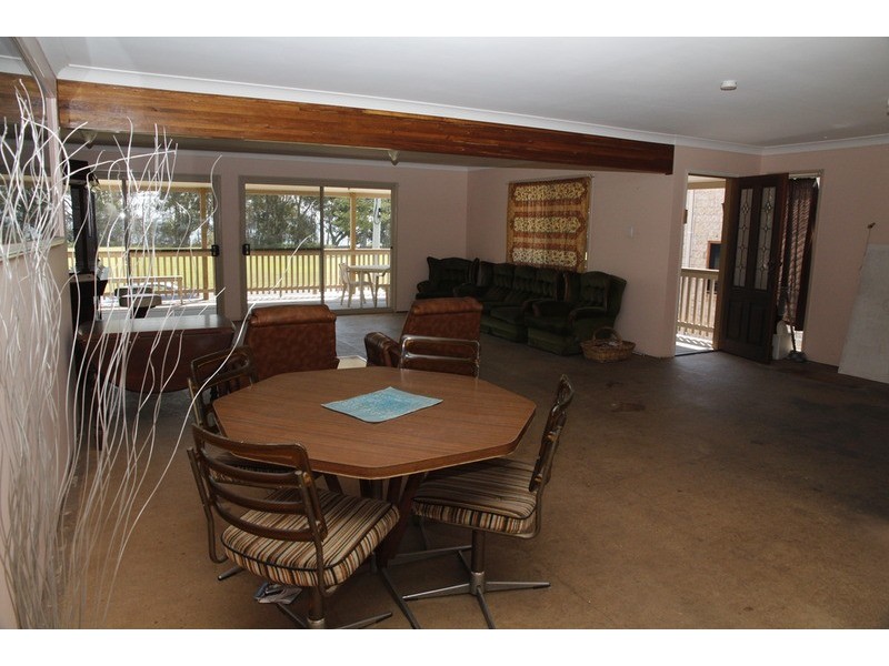 12 Oxley Parade, Dunwich QLD 4183