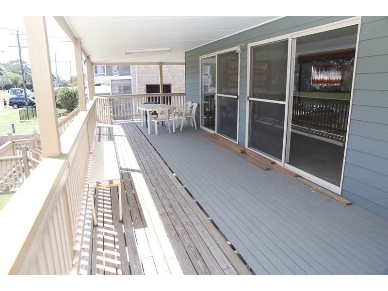 12 Oxley Parade, Dunwich QLD 4183