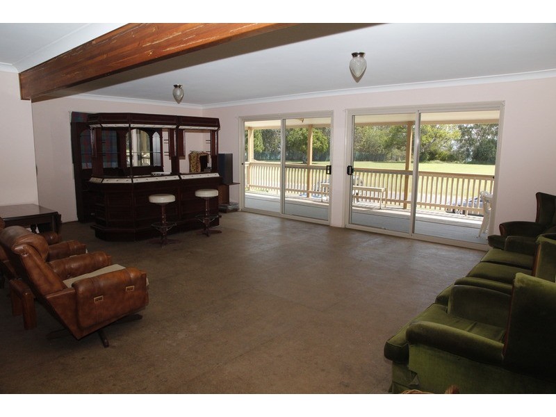 12 Oxley Parade, Dunwich QLD 4183