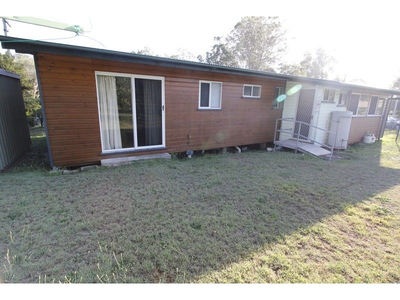 24 Barton  Street, Dunwich QLD 4183