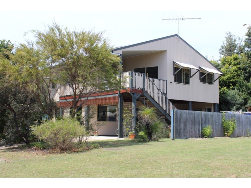 26 Bigoon  Road, Point Lookout QLD 4183