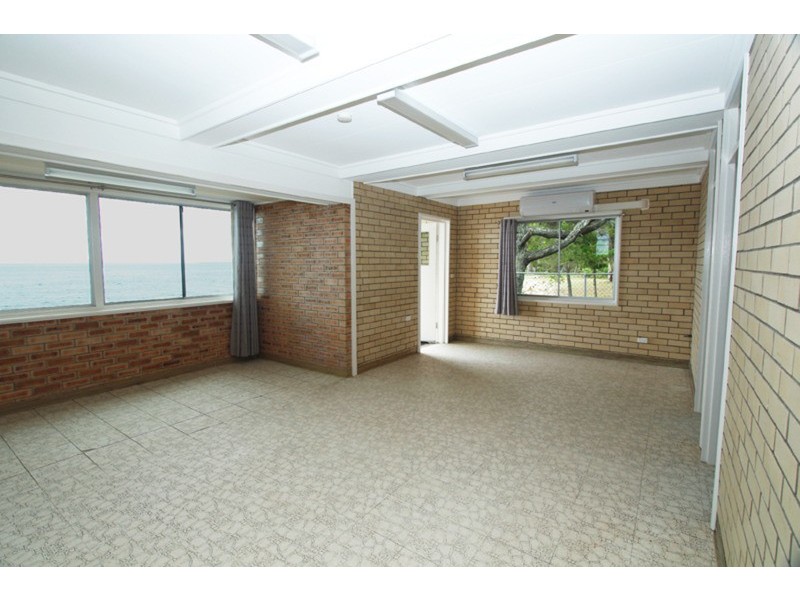 2/1 Kindara Street, Amity Point QLD 4183