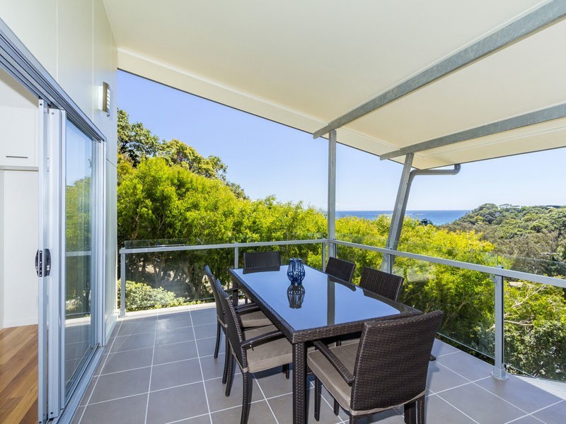 1/25 George Nothling Drive, Point Lookout QLD 4183