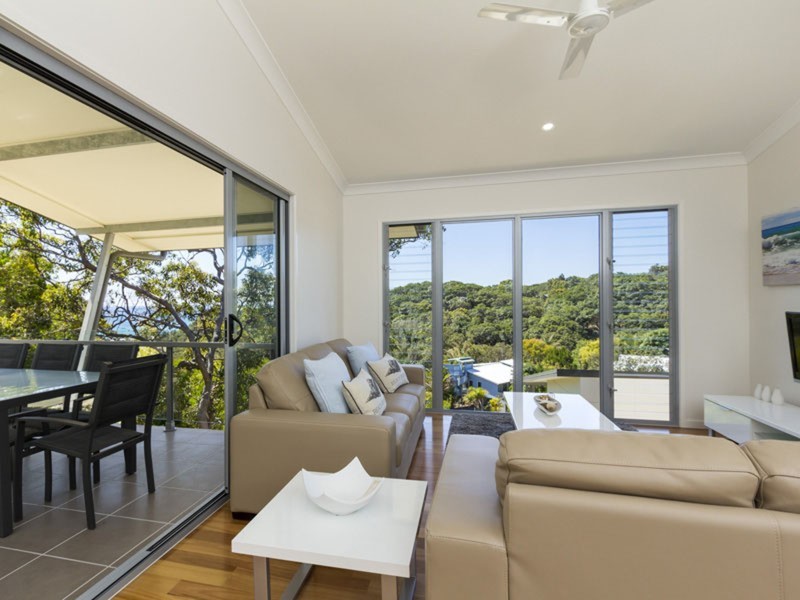 2/25 George Nothling Drive, Point Lookout QLD 4183