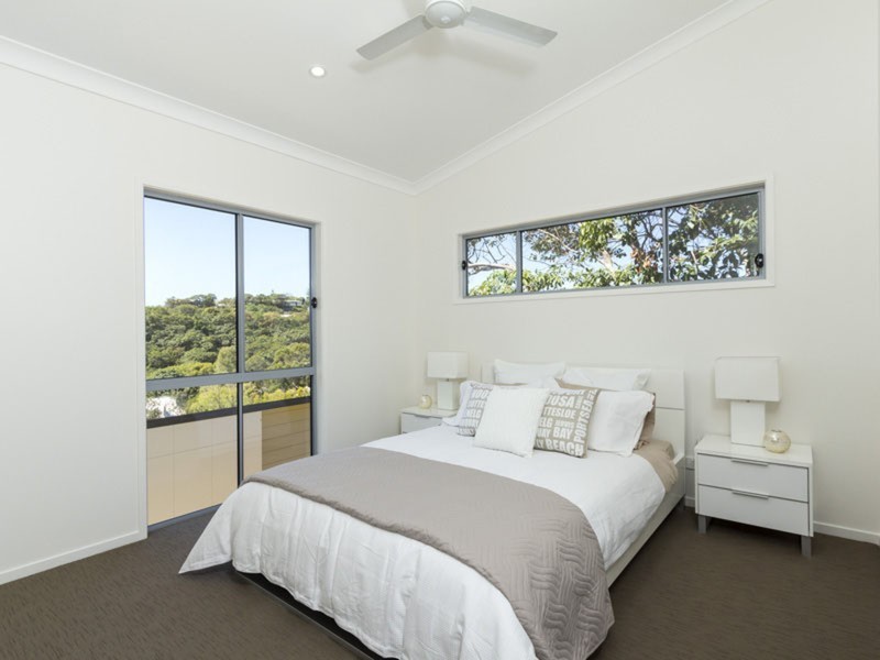 2/25 George Nothling Drive, Point Lookout QLD 4183
