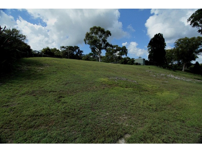 2/10 Illawong Crescent, Dunwich QLD 4183