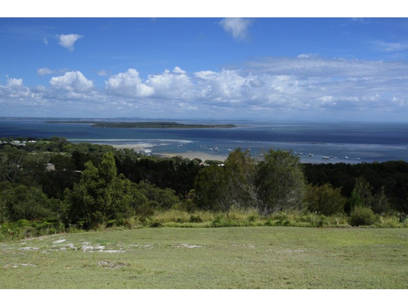 2/10 Illawong Crescent, Dunwich QLD 4183