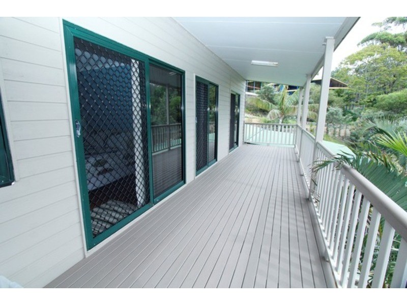 44 Cumming Parade, Point Lookout QLD 4183