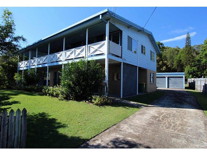 120 Rainbow Crescent, Dunwich QLD 4183