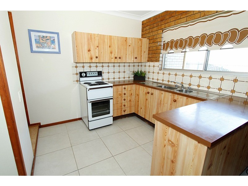 120 Rainbow Crescent, Dunwich QLD 4183