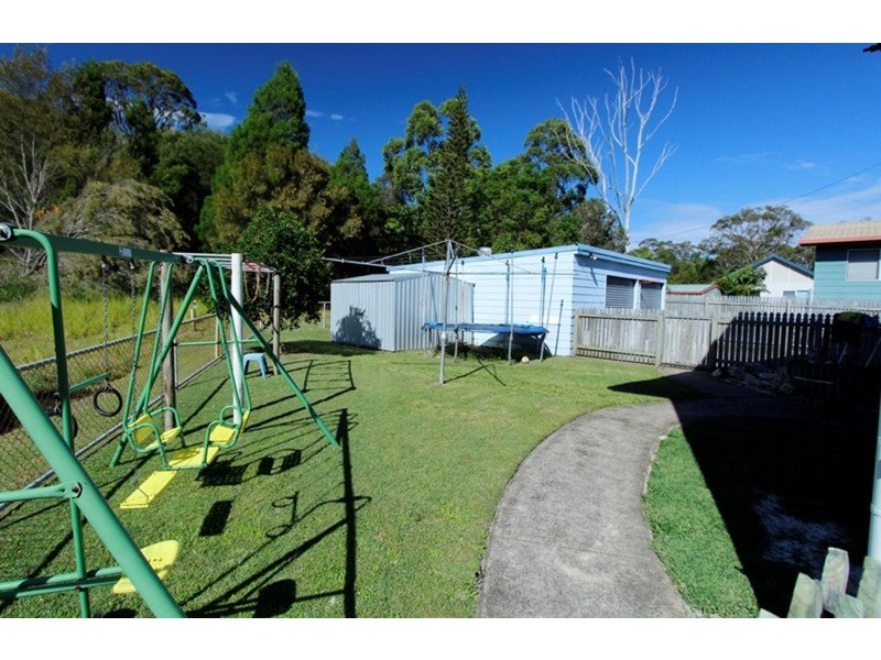 120 Rainbow Crescent, Dunwich QLD 4183