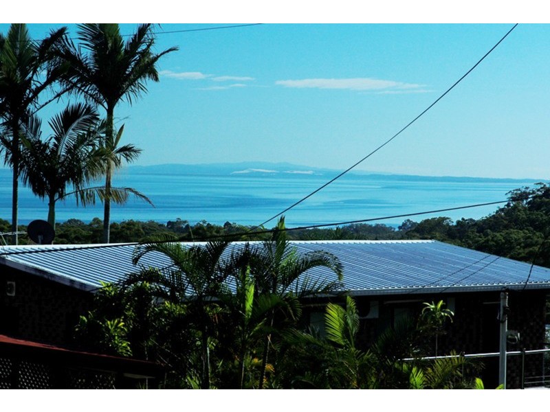 120 Rainbow Crescent, Dunwich QLD 4183